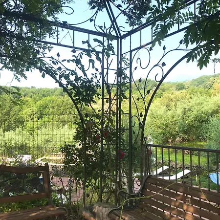 Aprisa Garden Bed & Breakfast *
