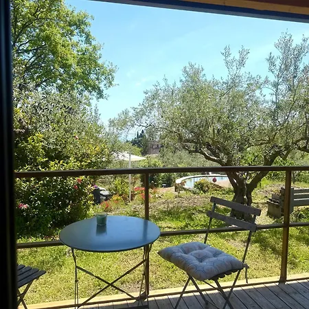 Aprisa Garden 3*